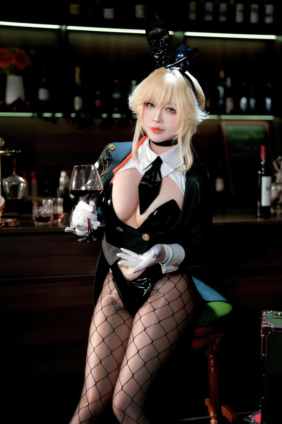 半半子_No095_Nikke：胜利女神_爱德兔女郎_愛德ェントバニー_62P,1V_436MB tg@simisebaisi 【丝足阁】023.webp